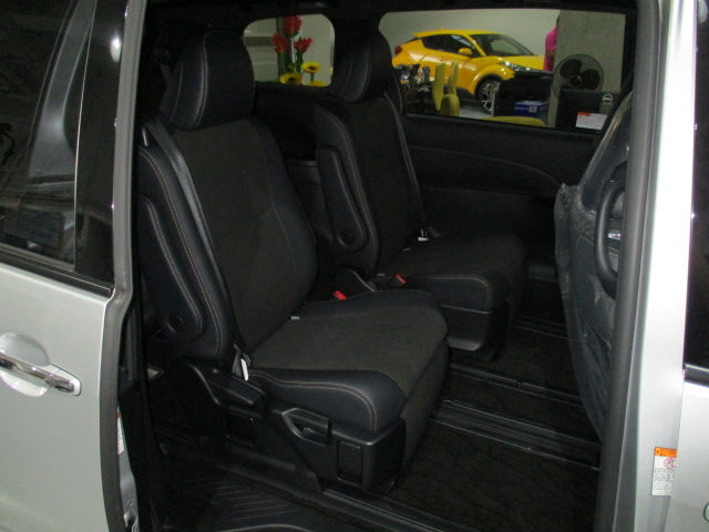 Toyota Estima 2.4 Aeras Premium 7 Seater-image