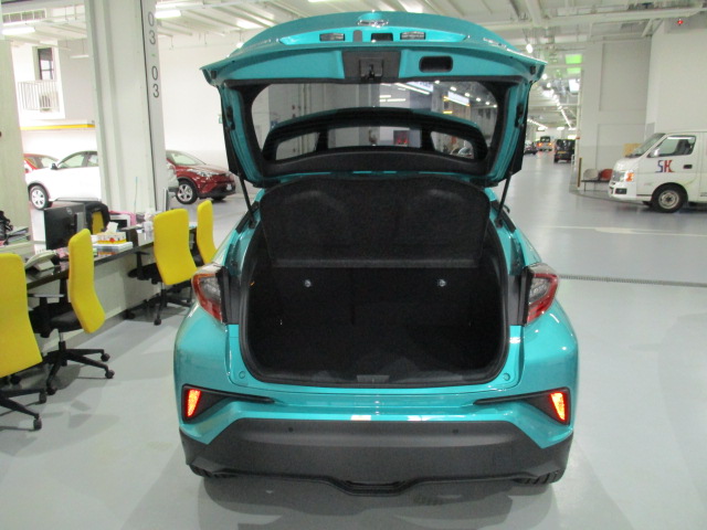 Toyota C-HR Hybrid 1.8G LED-image