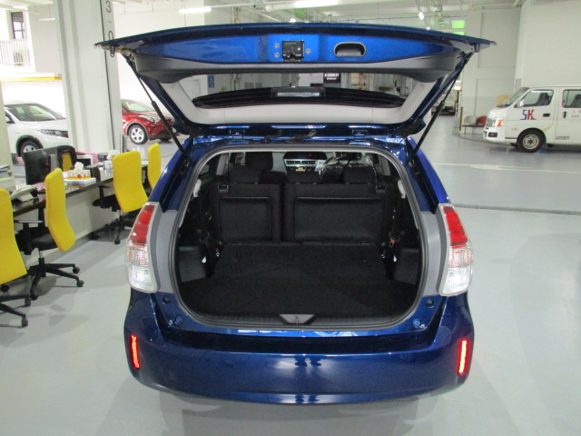 Toyota Prius Alpha 1.8S 7 Seater-image
